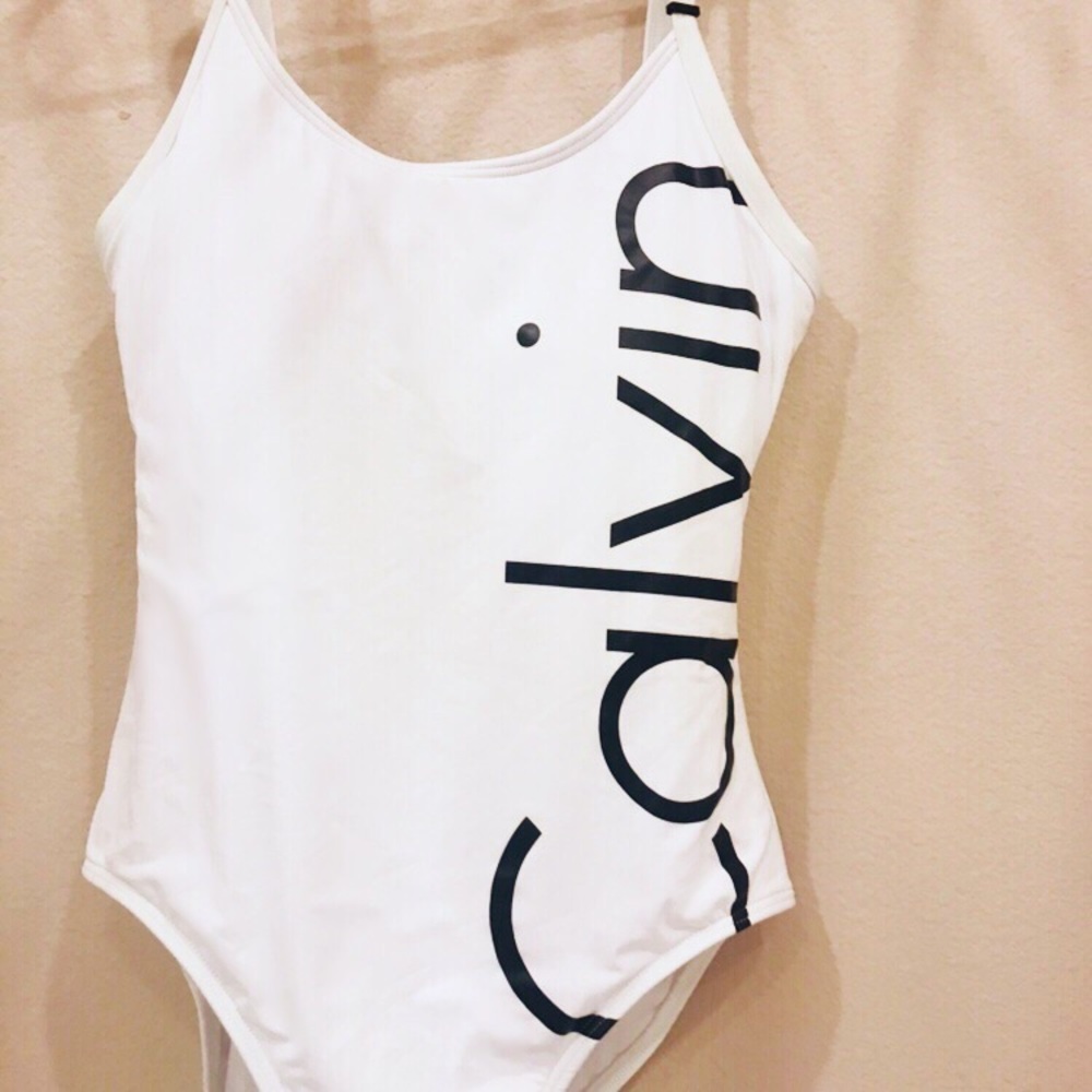 NWT ⚡️ Calvin Klein One Piece Swimsuit